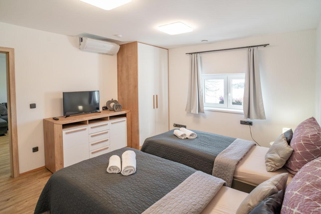 Hotel Smrz Sepekov Εξωτερικό φωτογραφία