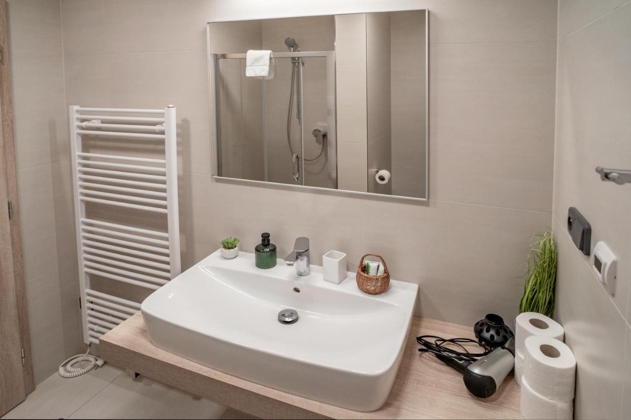 Hotel Smrz Sepekov Εξωτερικό φωτογραφία