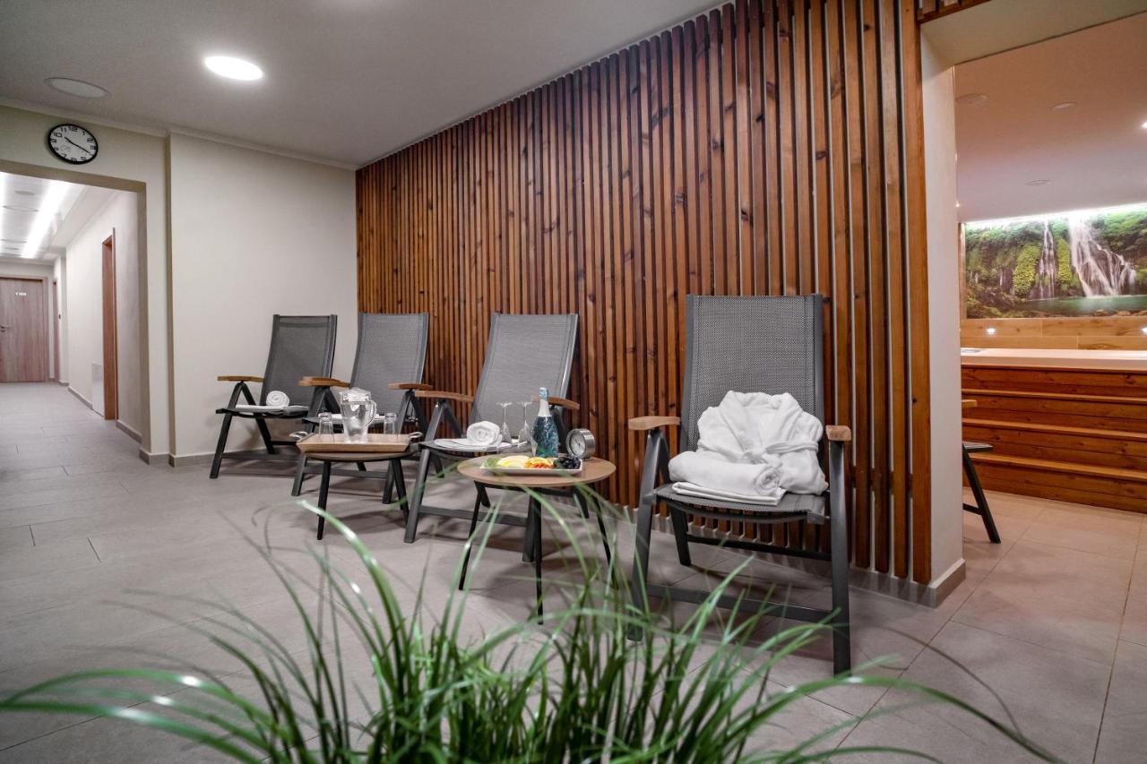 Hotel Smrz Sepekov Εξωτερικό φωτογραφία