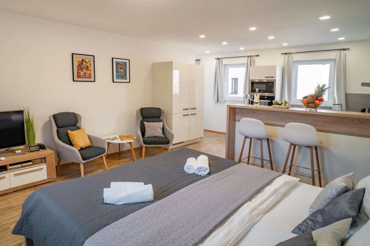 Hotel Smrz Sepekov Εξωτερικό φωτογραφία