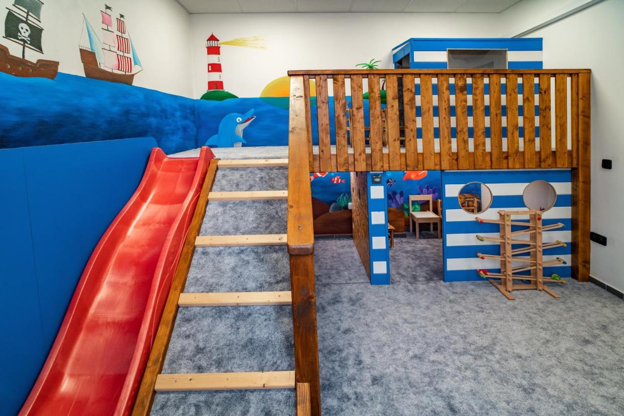 Hotel Smrz Sepekov Εξωτερικό φωτογραφία