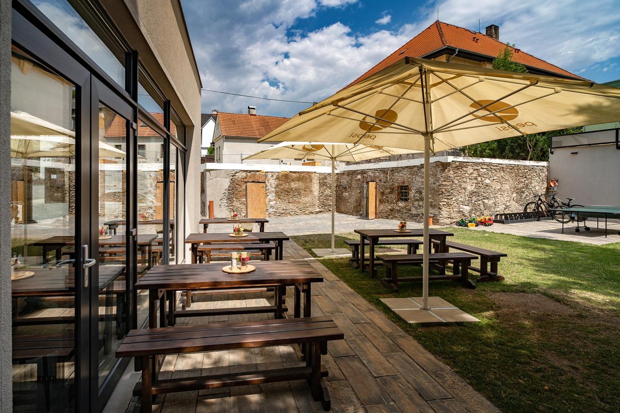 Hotel Smrz Sepekov Εξωτερικό φωτογραφία
