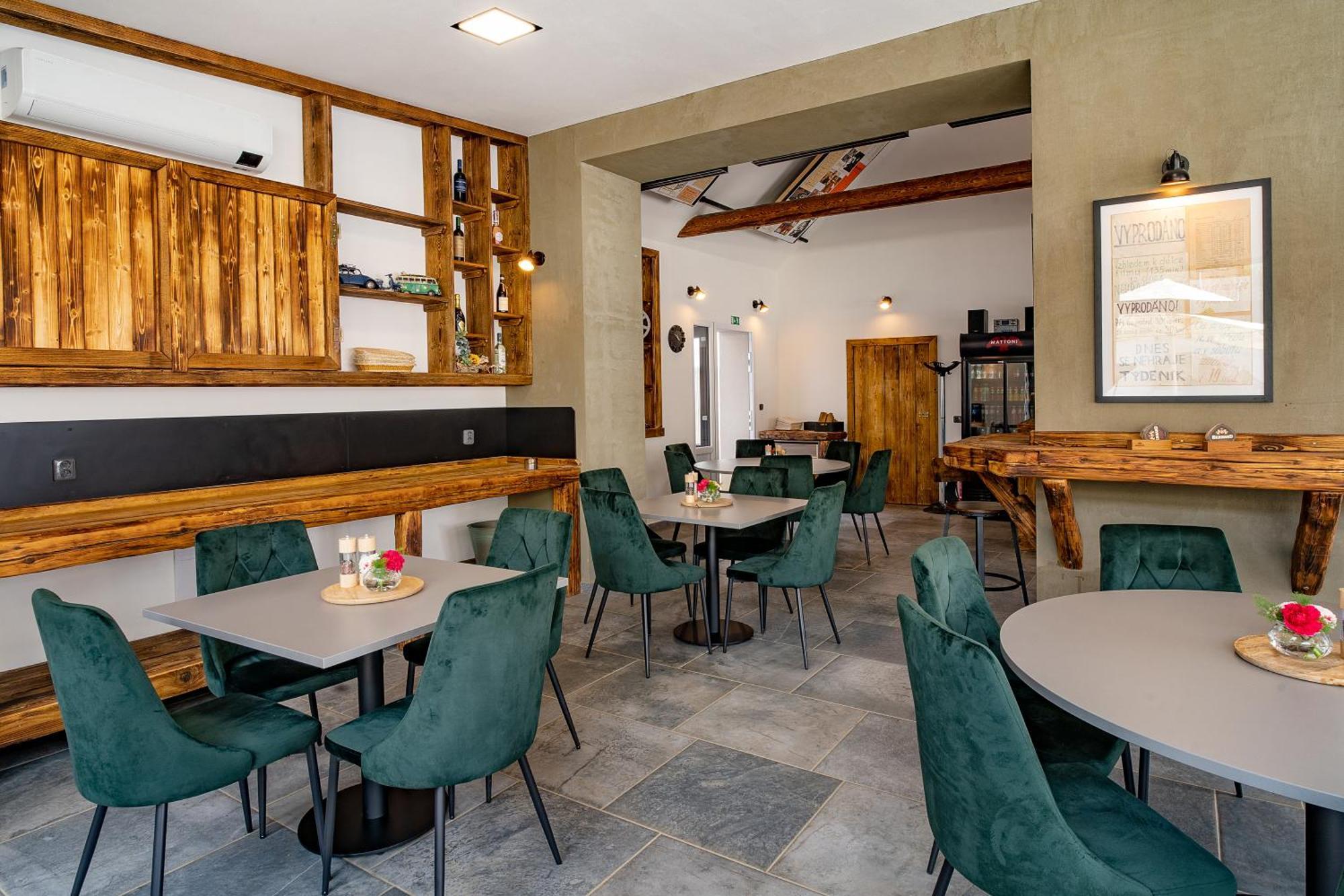 Hotel Smrz Sepekov Εξωτερικό φωτογραφία